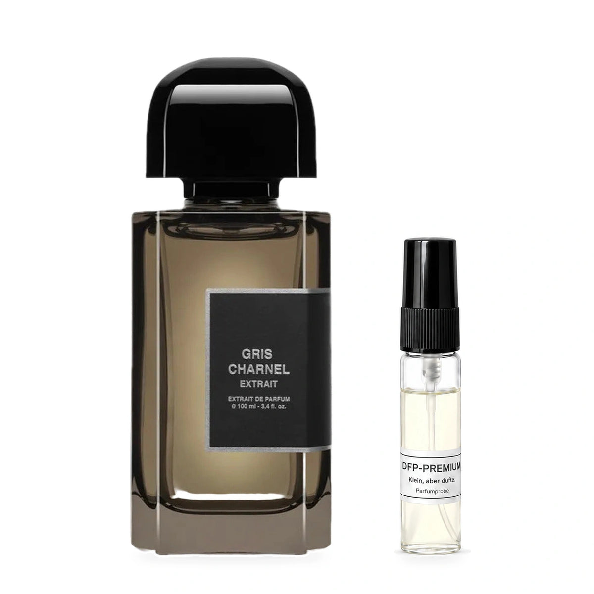 BDK Parfums Gris Charnel Extrait: Originalflakon neben einer DFP Parfumprobe im Glaszerstäuber mit schwarzer Kappe auf weissem Hintergrund.