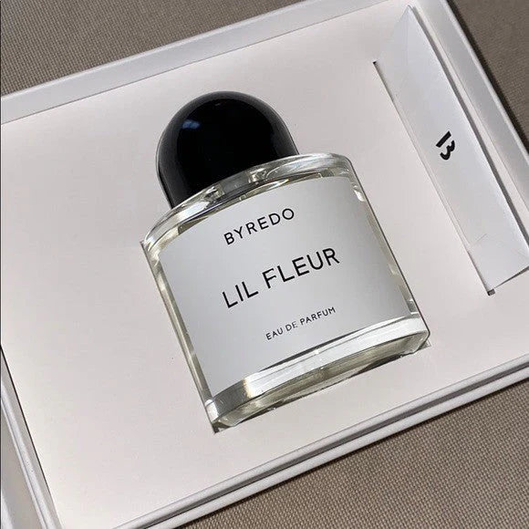 Byredo Lil Fleur Abfüllung - fruchtig-floraler Unisex-Duft mit Johannisbeere und Rose - 2ml Parfum Probe DFP