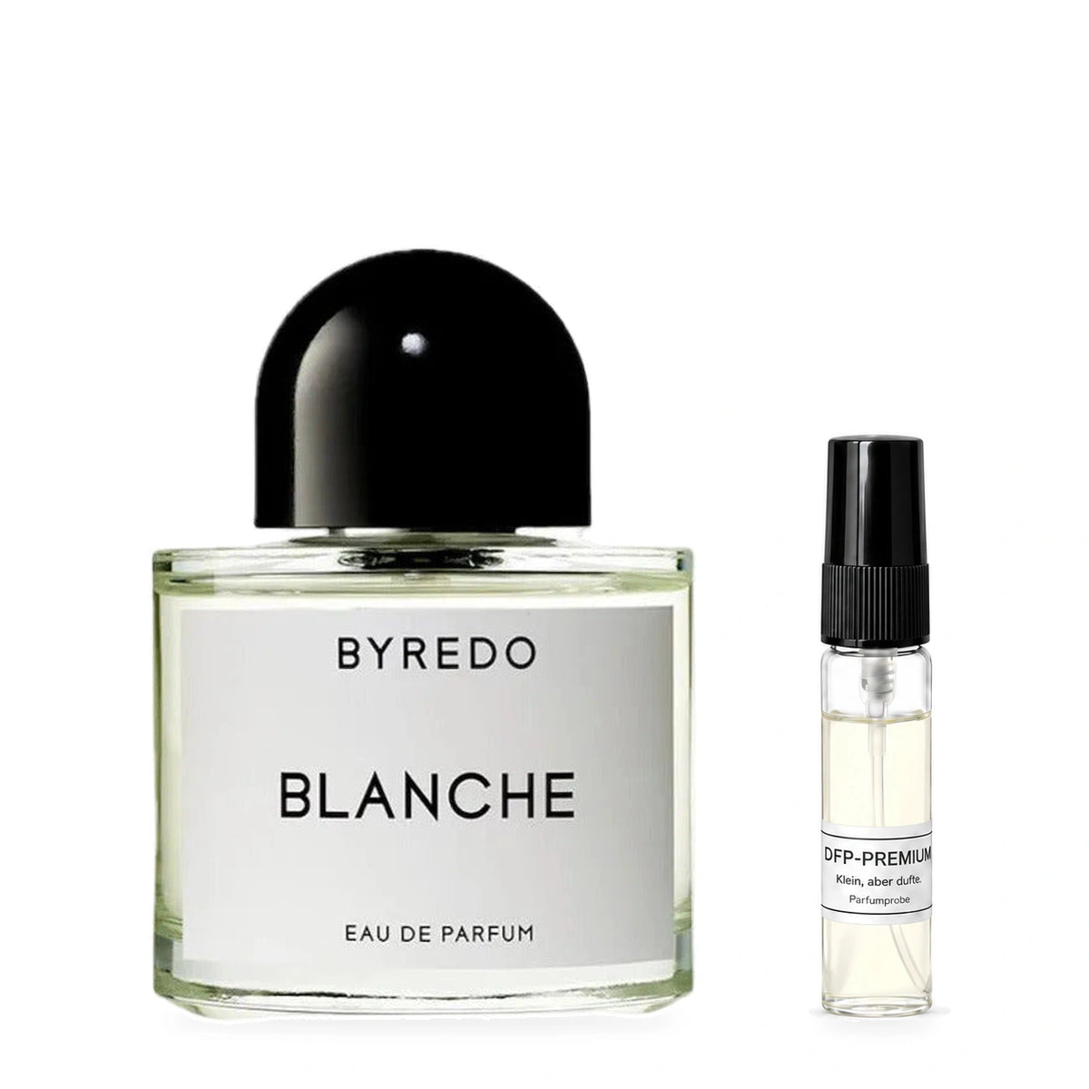 Byredo Blanche: Originalflakon neben einer DFP Parfumprobe im Glaszerstäuber mit schwarzer Kappe auf weissem Hintergrund.