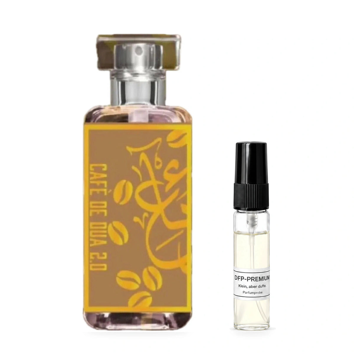 DUA Fragrances Cafe de DUA 2.0: Originalflakon neben einer DFP Parfumprobe im Glaszerstäuber mit schwarzer Kappe auf weissem Hintergrund.