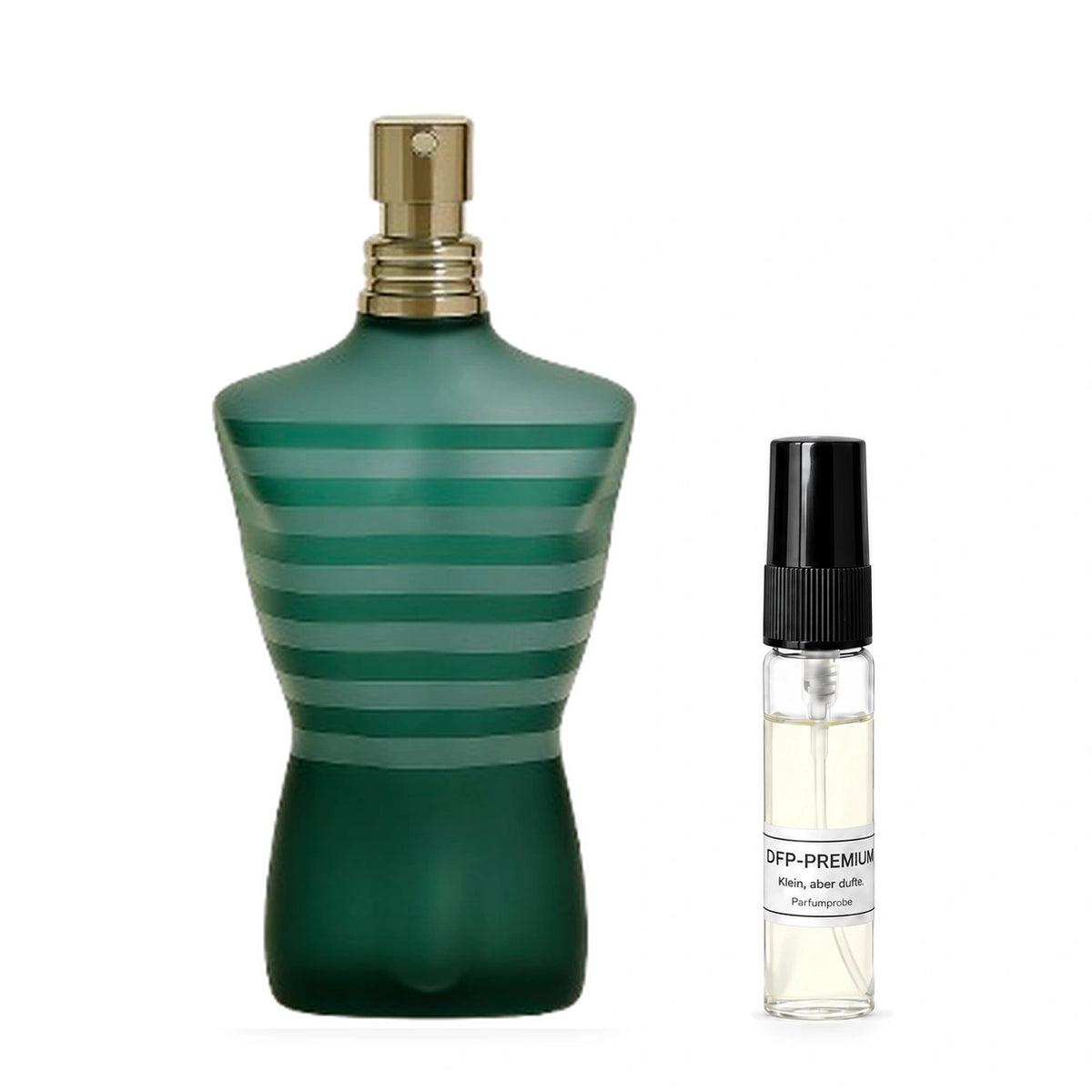 Jean Paul Gaultier Le Male: Originalflakon neben einer DFP Parfumprobe im Glaszerstäuber mit schwarzer Kappe auf weissem Hintergrund.