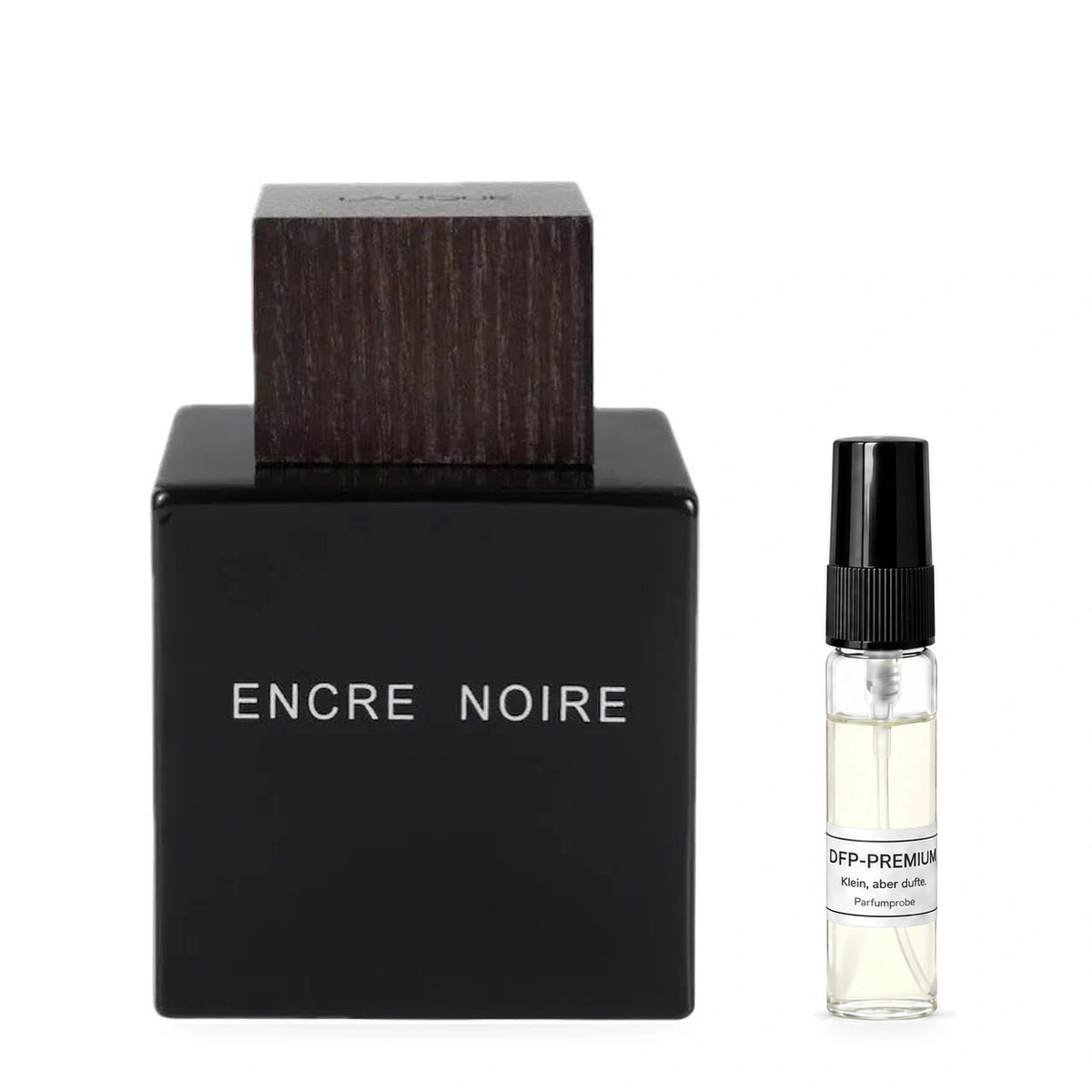 Lalique Encre Noire: Originalflakon neben einer DFP Parfumprobe im Glaszerstäuber mit schwarzer Kappe auf weissem Hintergrund.