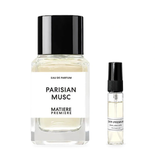 Matière Première Parisian Musc: Originalflakon neben einer DFP Parfumprobe im Glaszerstäuber mit schwarzer Kappe auf weissem Hintergrund.