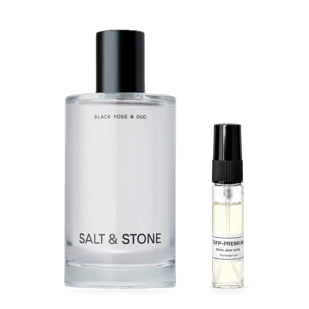 Salt and Stone Black Rose and Oud: Originalflakon neben einer DFP Parfumprobe im Glaszerstäuber mit schwarzer Kappe auf weissem Hintergrund.