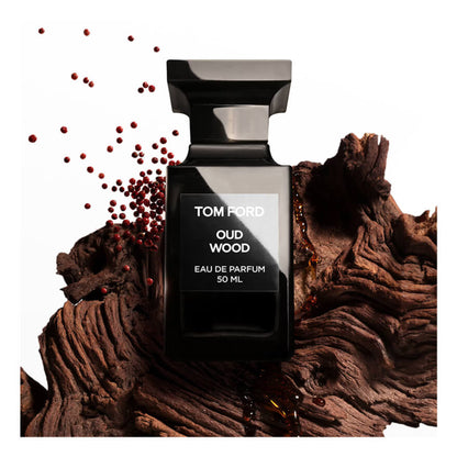 Tom Ford Oud Wood en décant, oud, santal et ambre, échantillon de parfum DFP